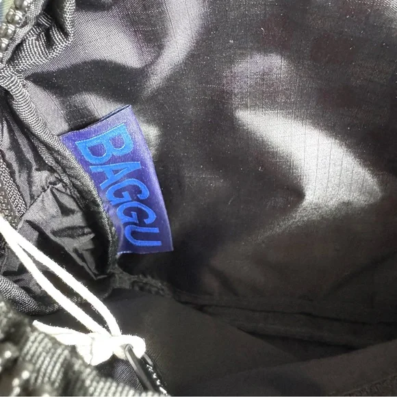 Baggu Wavy Gingham Blue Fanny Pack New - Picture 9 of 10